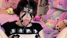Sexy hottie Anetta Keys enjoys a solo toy masturbation