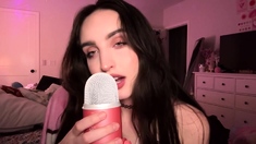 Brunette Solo Webcam Masturbation