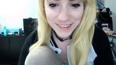 Amateur Blonde Teen Plays Solo with Toy Webcam Porn