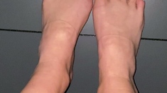 Amateur porn Gives Us Some Foot Fetish Aurora