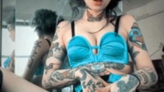 PUSSY BABE BRUNETTE masturbating