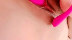 Hot amateur Asian GF toys sucks and fucks