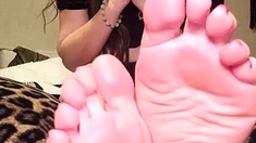 Brunette solo honey shows her masturbating skills