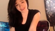 Hot amateur webcam teen masturbates for their fans
