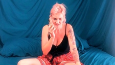 Kelly Payne – Mom get’s used by Son’s Bully