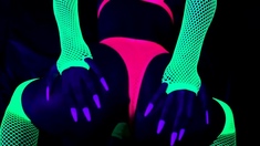 Mysweetapple Into The Blacklights