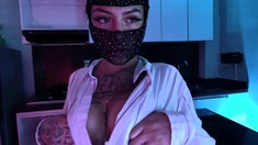 Sexynympho Webcam Model Uses Toy On Clit To Masturbate